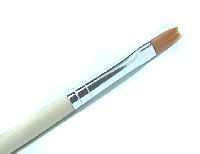 The EDGE No. 5 Flat Nylon UV Gel Brush